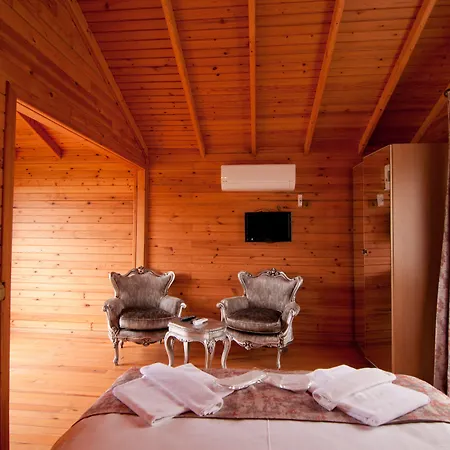 Gizemli Nehir Hotel
