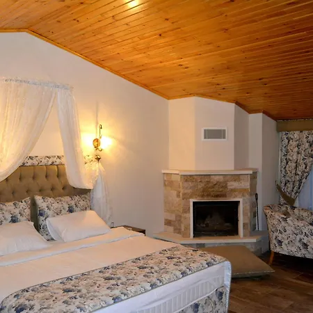 Gizemli Nehir Hotel