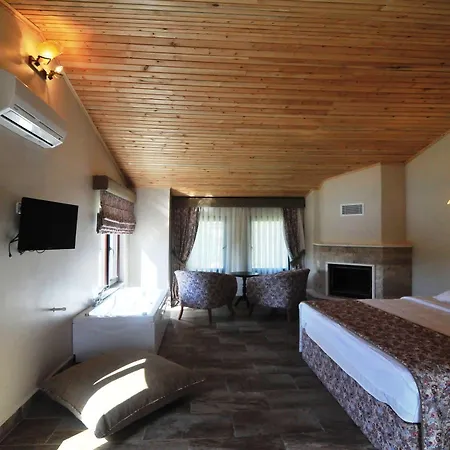 Gizemli Nehir Hotel