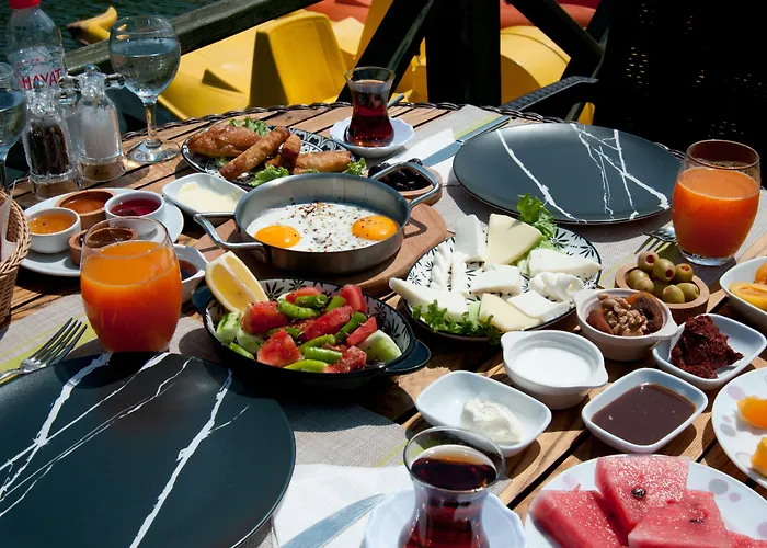 Gizemli Nehir מלון 2*