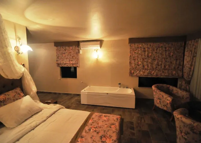 Gizemli Nehir מלון אגווה