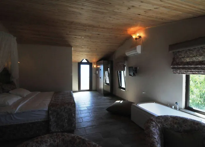 Gizemli Nehir אגווה