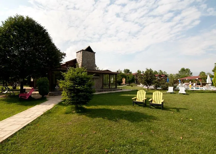 Gizemli Nehir מלון