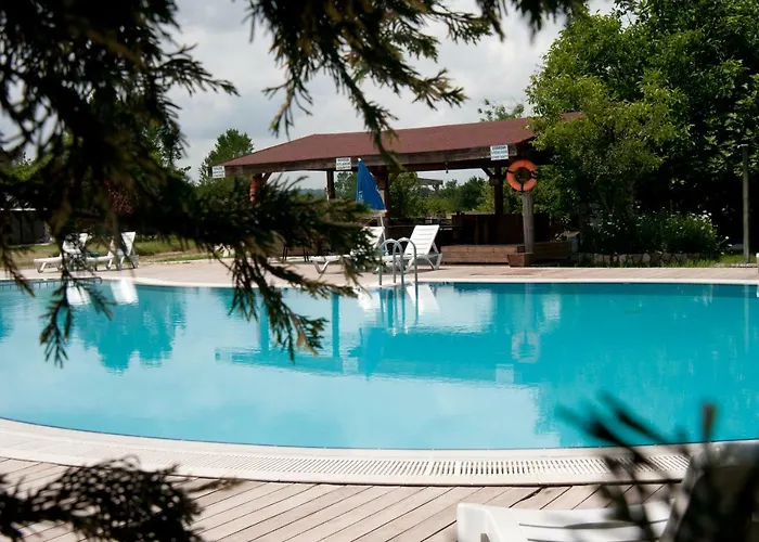 Gizemli Nehir מלון