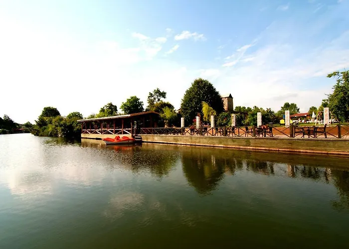 Gizemli Nehir 2* אגווה