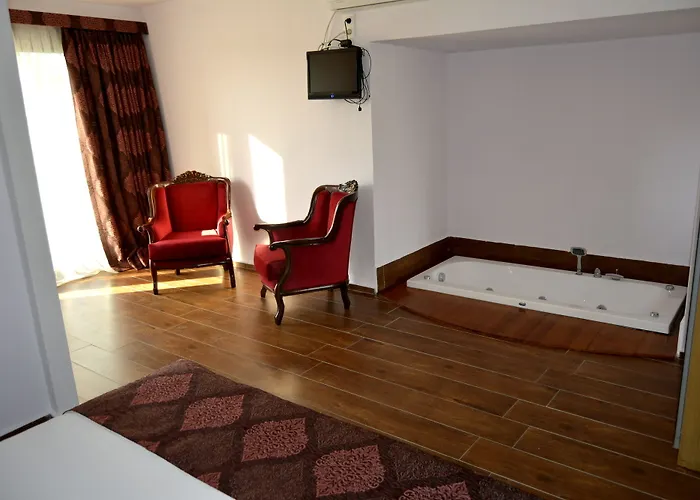 Gizemli Nehir מלון אגווה